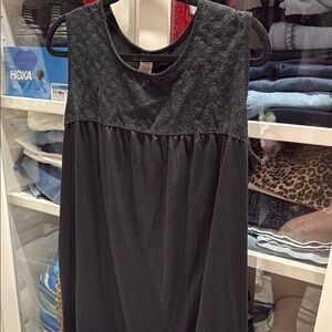 Black sleeveless house dress, gown, or swimsuit cover; size 18/20.